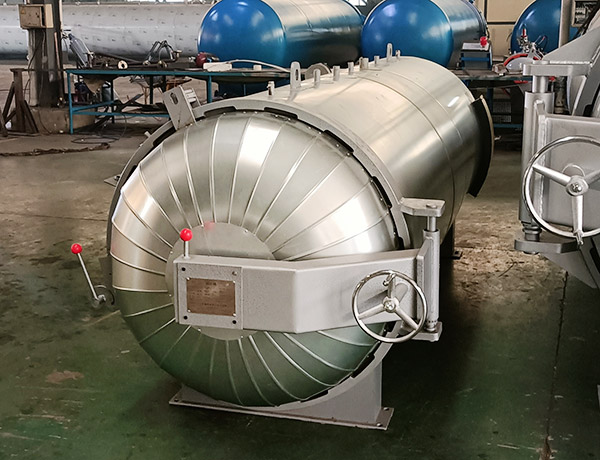 橡胶跑道硫化罐